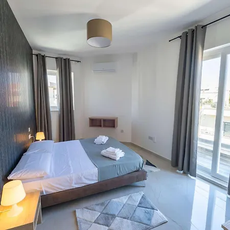 דירה Swieqi Brand New 3bdr - Fl3 *